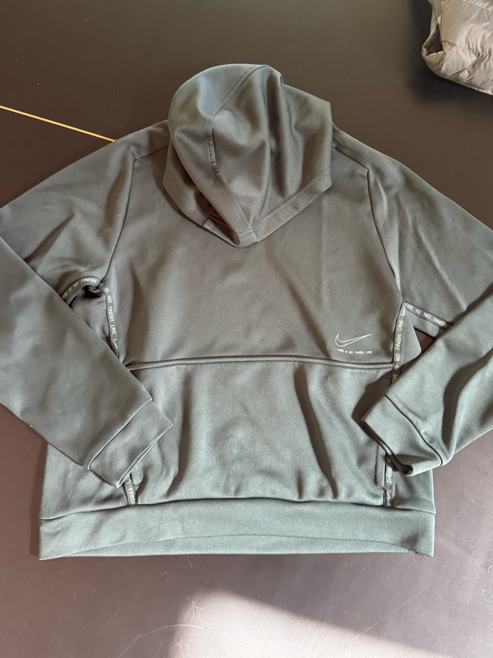 Nike kids’s Dark Gray Performance Hoodie